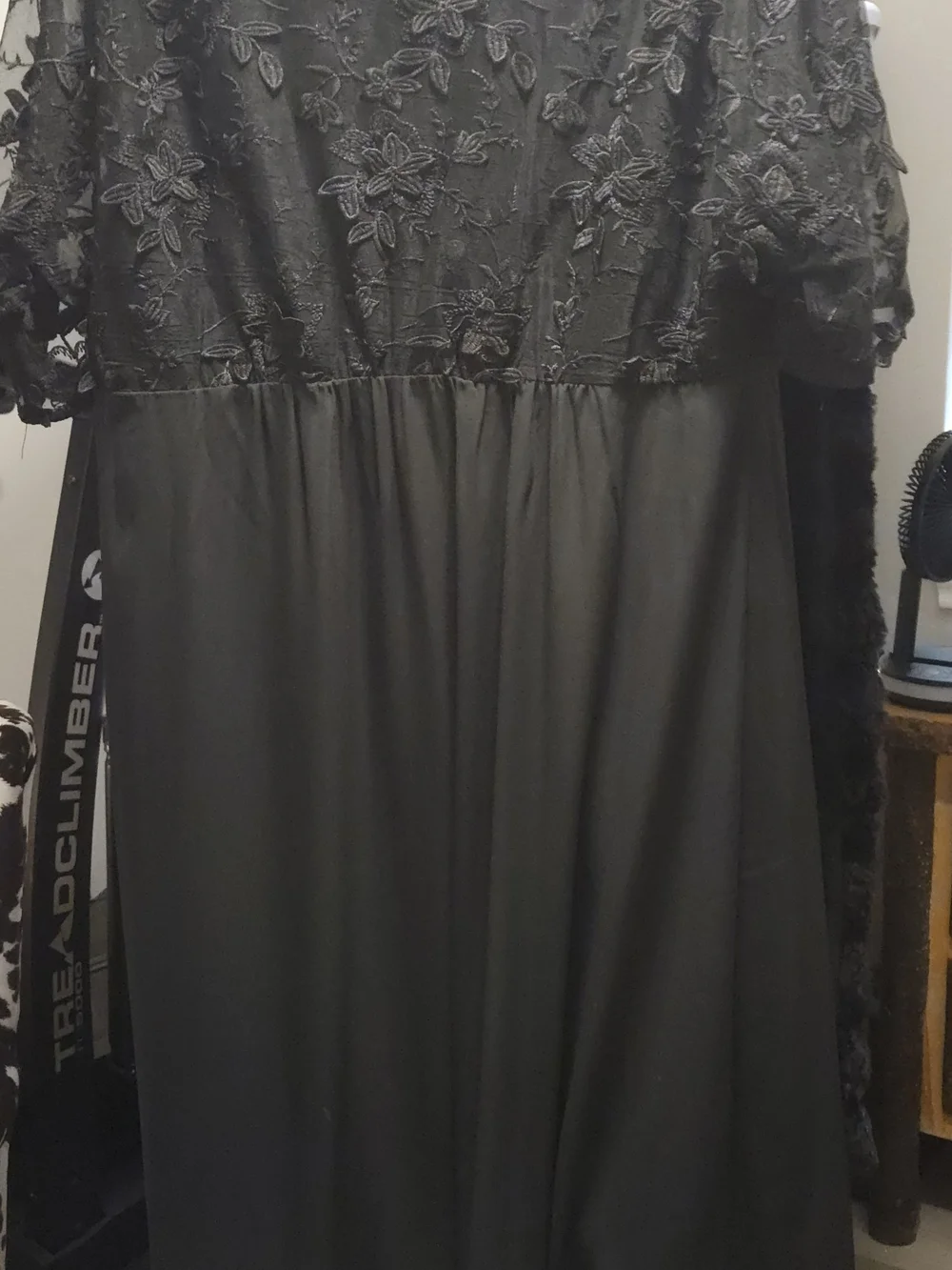 Black Lace Bodice  Duster - Picture 7 of 9